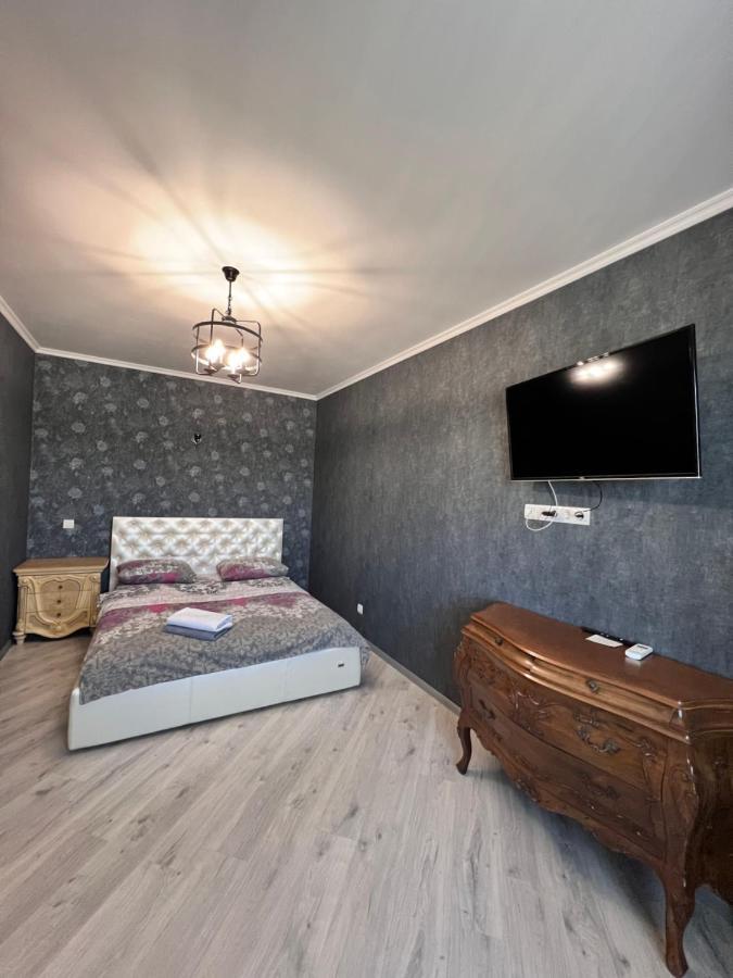 Ferienwohnung Уютная 1 Комнатная Квартира На Софии Русовой Kiew Exterior foto